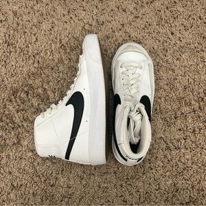 White Nike Blazers- Size 5.5